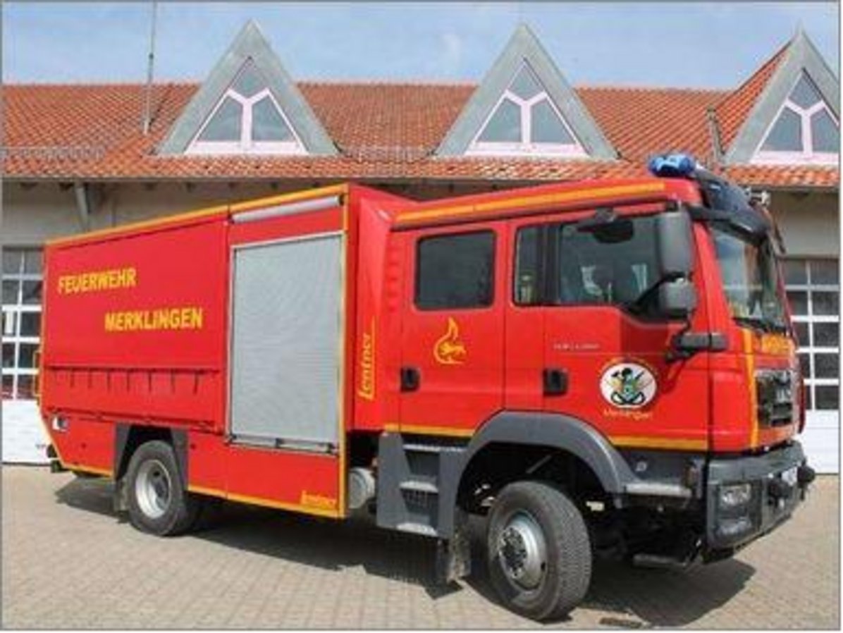 GWL-L2 Feuerwehrauto von der Seite außen